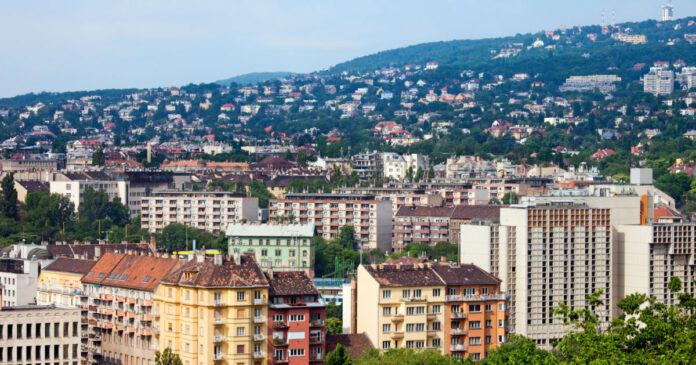 tarsashazi-lakasok-vissza-nem-teritendo-tamogatas ingatlanárak