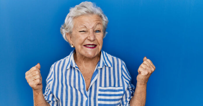 Shutterstock_2248511565 Szemhéjplasztika tb támogatással: mutatjuk, kinek ingyenes a műtét