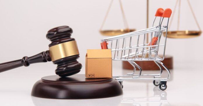 Auction,Wooden,Hammer,On,Stand,Isolated,On,White.,Element,For A fogyasztó bármilyen fogyasztóvédelmi probléma esetén a fogyasztóvédelmi hatósághoz fordulhat.