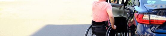 A súlyos mozgáskorlátozott és egyéb fogyatékossággal élő személyek jogosultak a gépjárműadó-mentességre