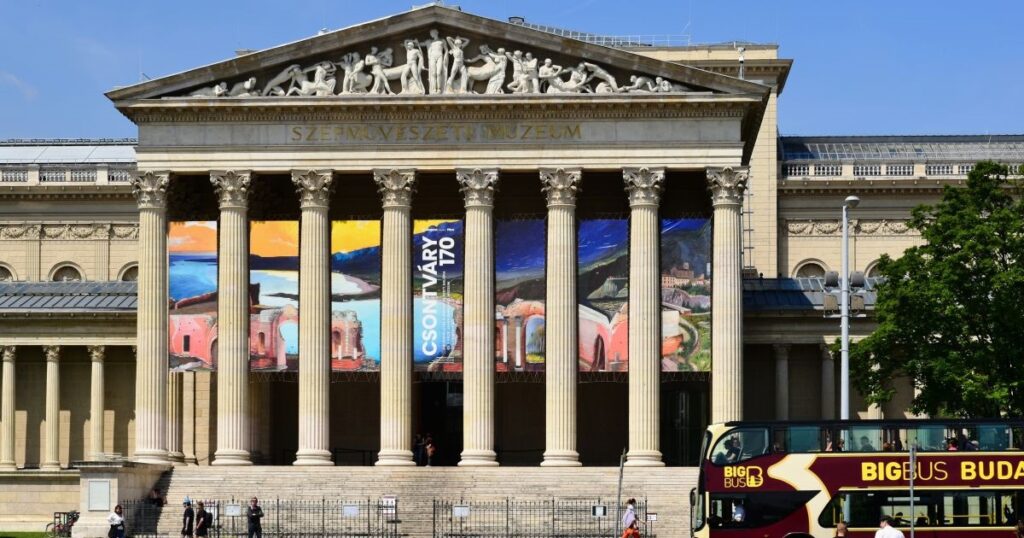 Szépművészeti Múzeum bejárata