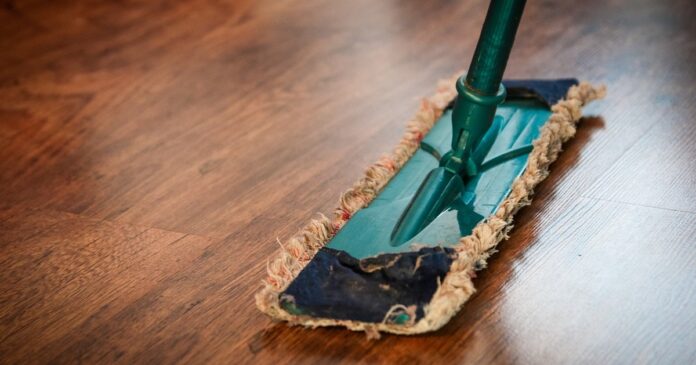 A házilag készült felmosószer éppen olyan hatékony, mint a bolti