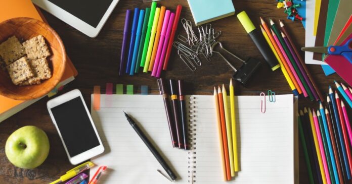 Súlyos tízezrekbe fájhat a tanévkezdés