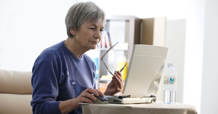 Online bárki könnyedén megnézheti az egészségügyi dokumentumait