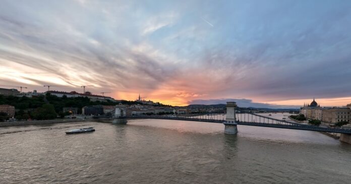 A felújított Lánchíd