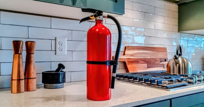 így előzhetők meg a lakástüzek és a szén-monoxid-mérgezések