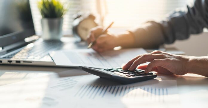 Tax,Deduction,Planning,Concept.,Businessman,Calculating,Business,Balance,Prepare,Tax Ekho adózás hátrányai