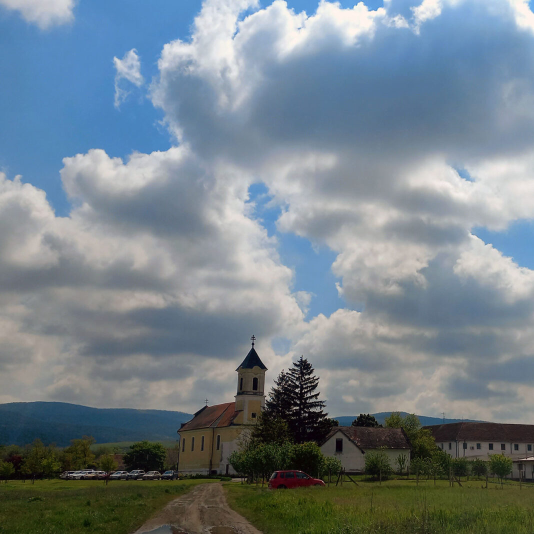 Ipolytölgyes temploma