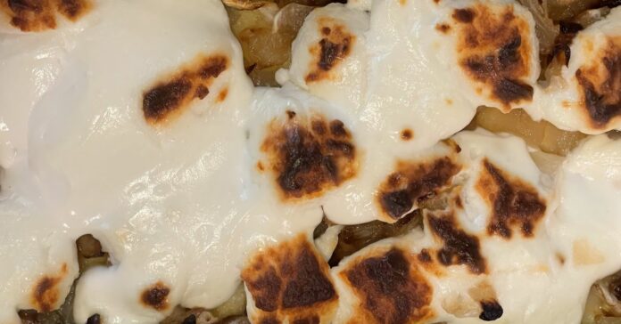 Olcsó receptek 2000 forint alatt: juhtúrós puliszka hagymalekvárral