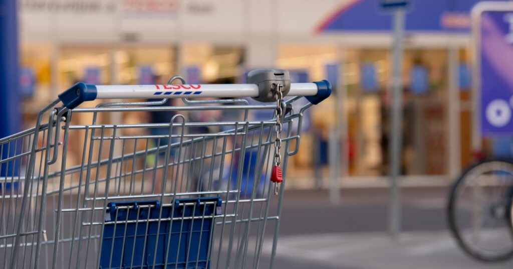 tesco kiárusítás