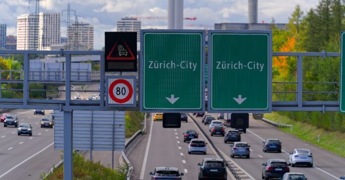 Autópálya Zürich felé.