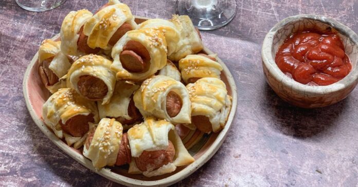 malac kabátban, szilveszteri nasi szósszal