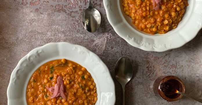 Sárgaborsó dahl recept: tálalás