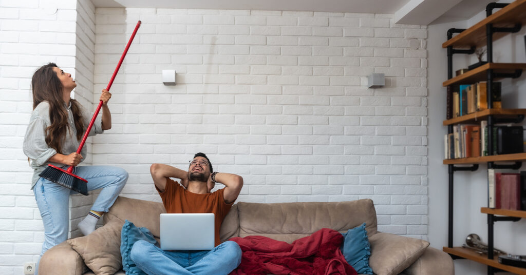 túl hangos a szomszéd