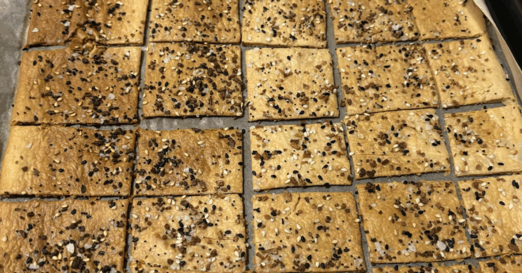 kovász kréker magvas sós kovászos ropogós tepsin