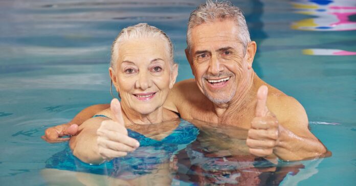 nyugdíjasok gyógyfürdőben