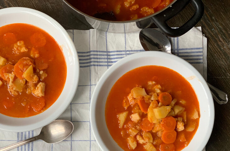 Hamis gulyásleves csipetkével