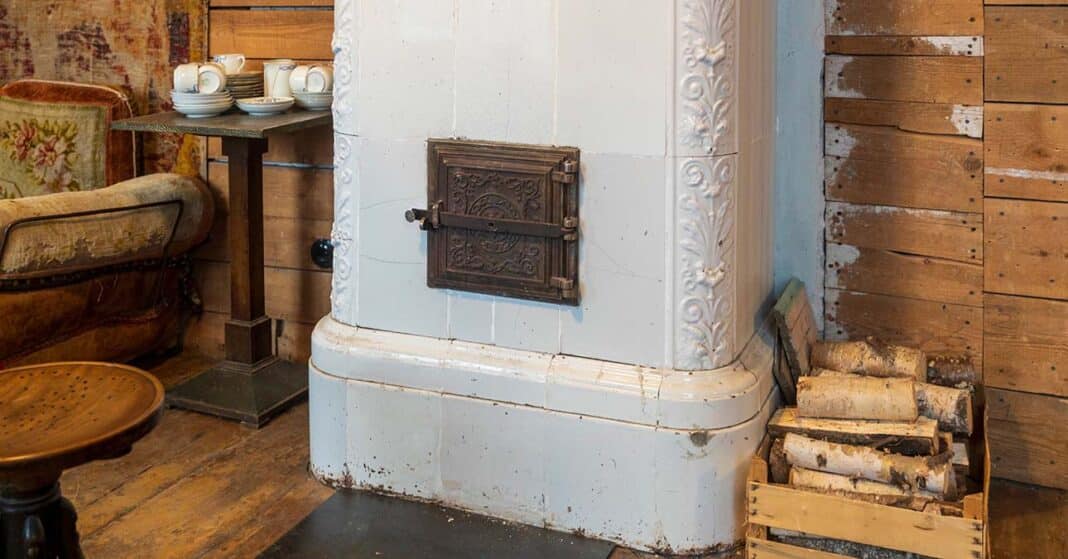 Klasszikus cserépkályha