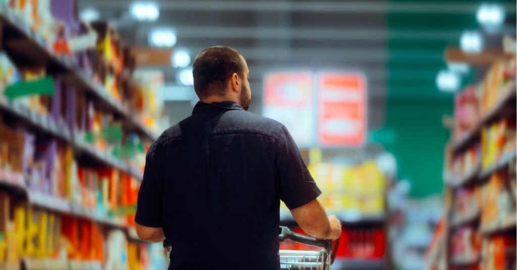 vigyázzon a termék kisebb lett férfi bevásárol