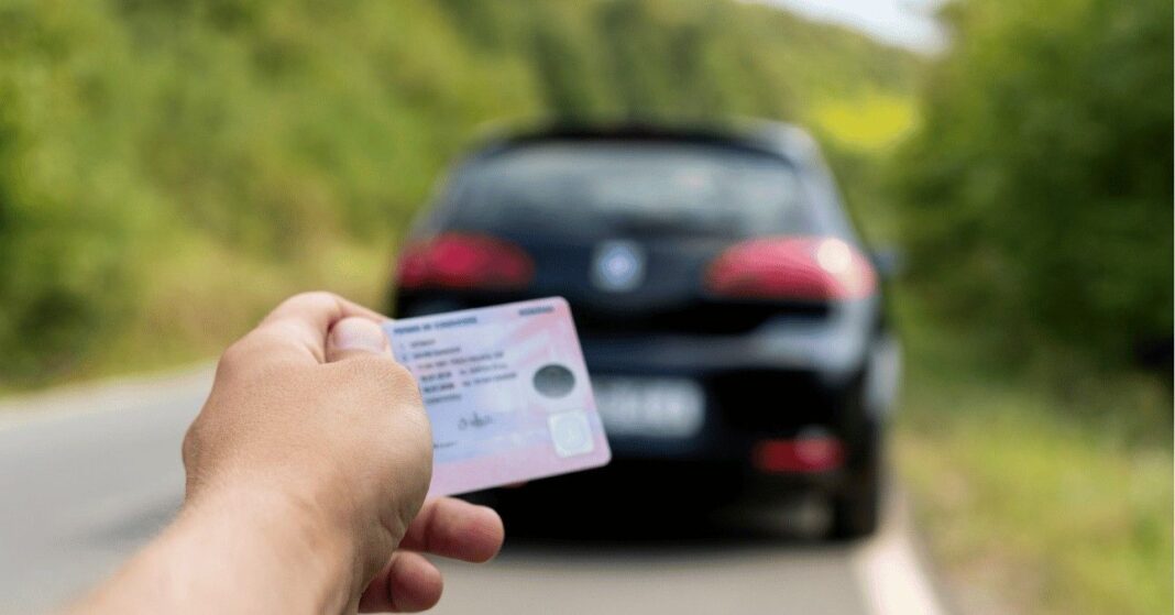 jogosítvány hosszabbítás ára 2026