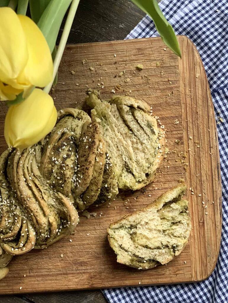 Sós babka medvehagyma töltelékkel recept