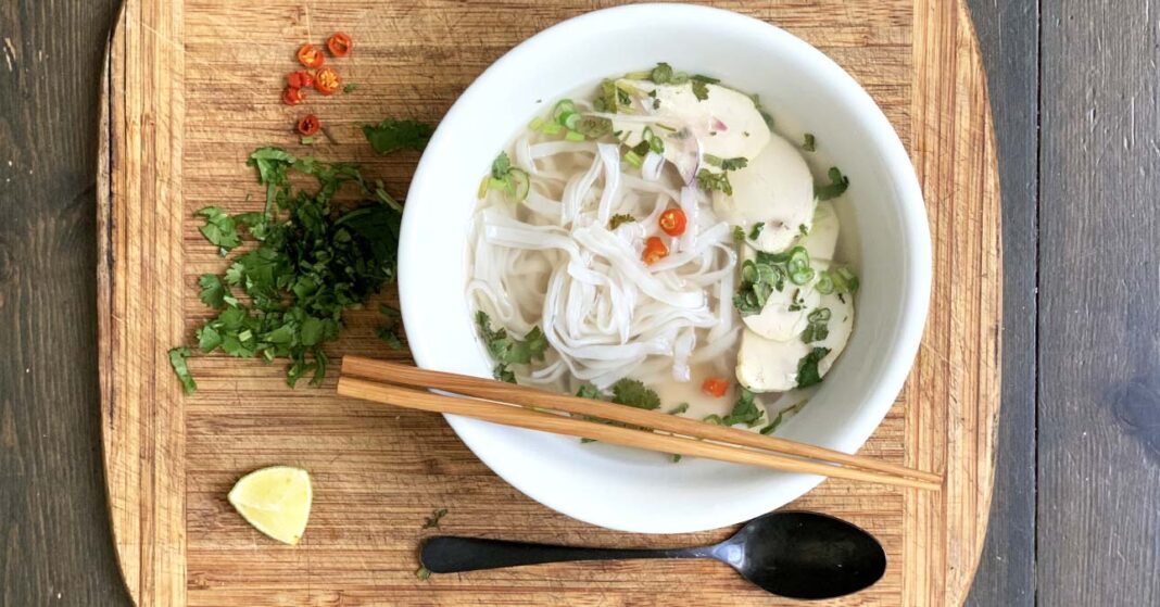 A húsleves vietnami nyelven: így készíts otthon pho levest!