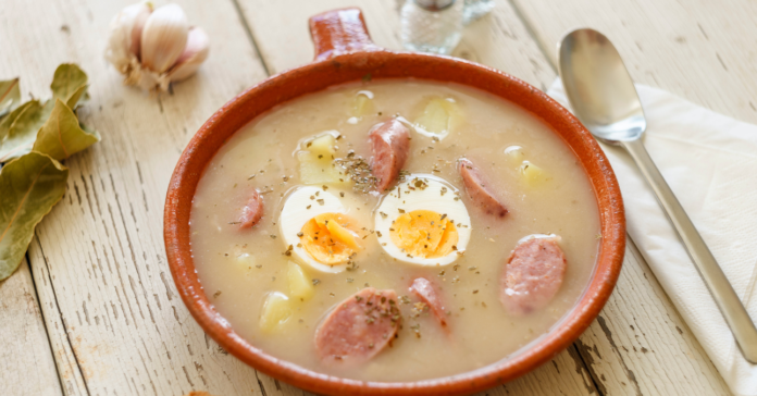 zurek leves fokhagymával és babérlevéllel