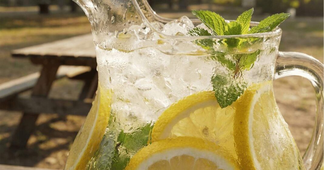 izotóniás ital házilag jegestea limonádé