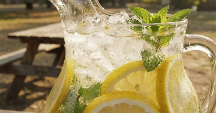 izotóniás ital házilag jegestea limonádé